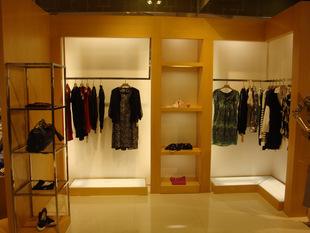 深圳鋪面裝修|色彩、文字、燈光的應(yīng)用（一）